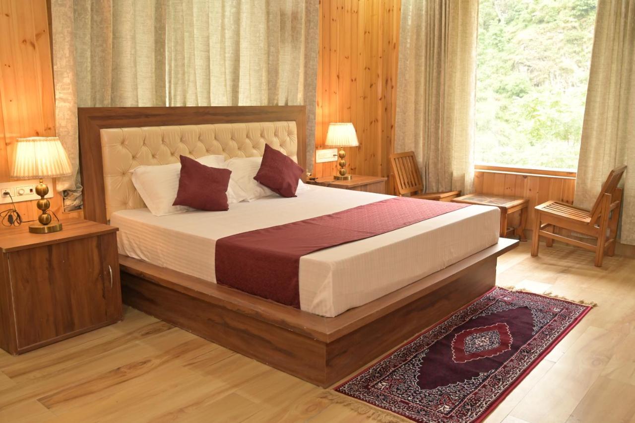 Hotel Royal Galaxy Tirthan Banjar Ngoại thất bức ảnh