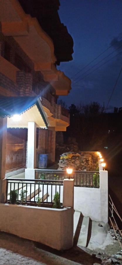 Hotel Royal Galaxy Tirthan Banjar Ngoại thất bức ảnh