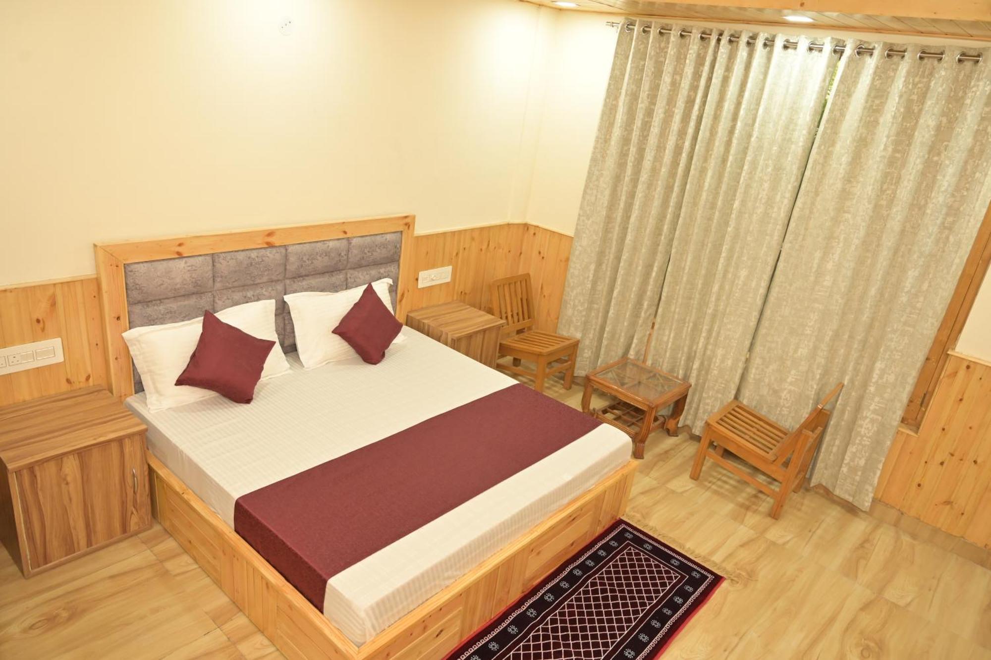 Hotel Royal Galaxy Tirthan Banjar Ngoại thất bức ảnh