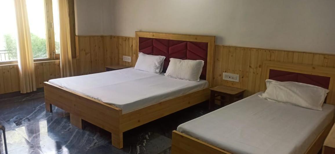 Hotel Royal Galaxy Tirthan Banjar Ngoại thất bức ảnh
