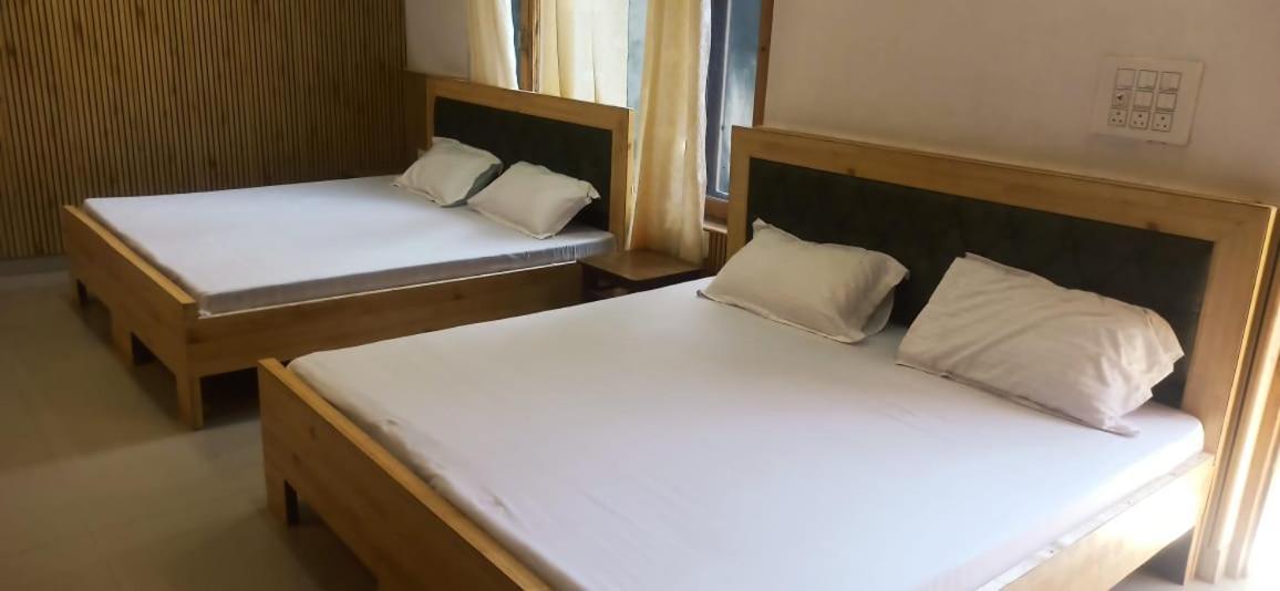 Hotel Royal Galaxy Tirthan Banjar Ngoại thất bức ảnh